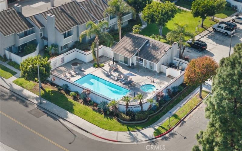 HOA Pool, Jacuzzi, and Clubhouse