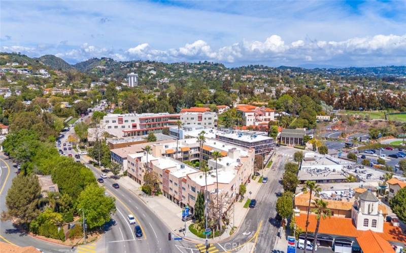 Located in Brentwood Village! Around the corner from Westwood Village, UCLA & Abundant Medical Buildings.