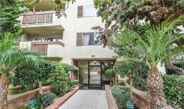 811 6th Street 207, Santa Monica, California 90403, 1 Bedroom Bedrooms, ,1 BathroomBathrooms,Residential Lease,Rent,811 6th Street 207,SB25001331