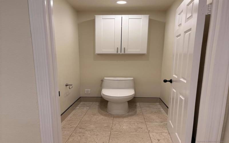 Water Closet in Master bathroom