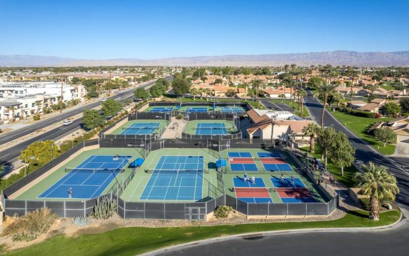 Tennis & Pickleball