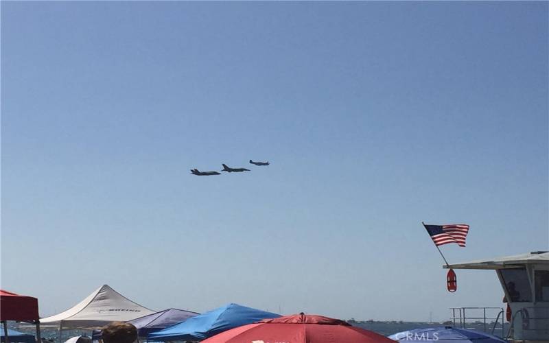 Downtown Huntington Beach Pacific Airshow!
