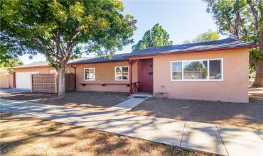 7604 Royer Avenue, Canoga Park, California 91304, 3 Bedrooms Bedrooms, ,2 BathroomsBathrooms,Residential Lease,Rent,7604 Royer Avenue,SR25000906