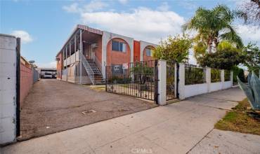 4924 Fountain Avenue 6, Los Angeles, California 90029, 2 Bedrooms Bedrooms, ,1 BathroomBathrooms,Residential Lease,Rent,4924 Fountain Avenue 6,GD24255832