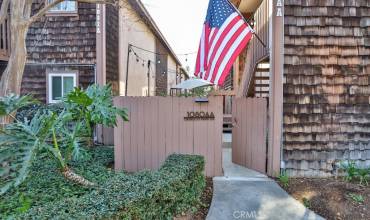 1080 Cabrillo Park Drive A, Santa Ana, California 92701, 1 Bedroom Bedrooms, ,1 BathroomBathrooms,Residential,Buy,1080 Cabrillo Park Drive A,OC25000342