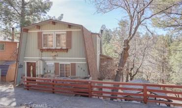 588 Villa Grove Avenue, Big Bear City, California 92314, 3 Bedrooms Bedrooms, ,1 BathroomBathrooms,Residential,Buy,588 Villa Grove Avenue,IG25000620