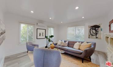 1209 Keniston Avenue, Los Angeles, California 90019, 2 Bedrooms Bedrooms, ,1 BathroomBathrooms,Residential Lease,Rent,1209 Keniston Avenue,25475741