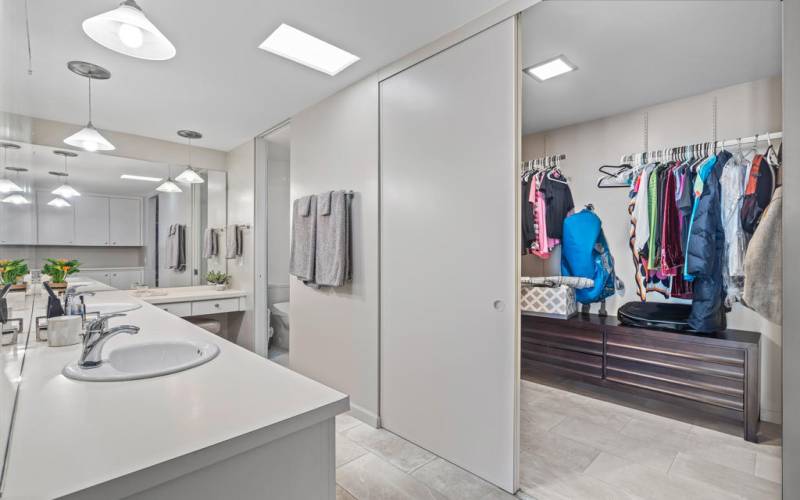 Primary Bath Closet