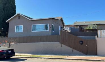 612 S 31st St, San Diego, California 92113, 3 Bedrooms Bedrooms, ,1 BathroomBathrooms,Residential,Buy,612 S 31st St,240029058SD