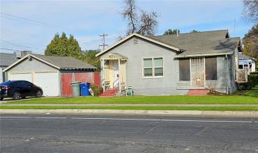 555 E Main Street, Merced, California 95340, 2 Bedrooms Bedrooms, ,1 BathroomBathrooms,Residential,Buy,555 E Main Street,MC25000130