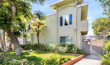 1950 Cloverfield Boulevard 15, Santa Monica, California 90404, 2 Bedrooms Bedrooms, ,1 BathroomBathrooms,Residential Lease,Rent,1950 Cloverfield Boulevard 15,SR25000244