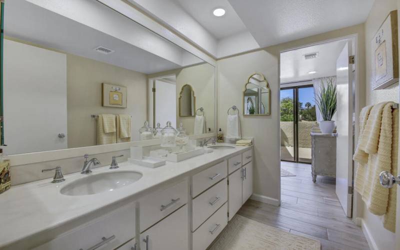 29 BATHROOM MLS