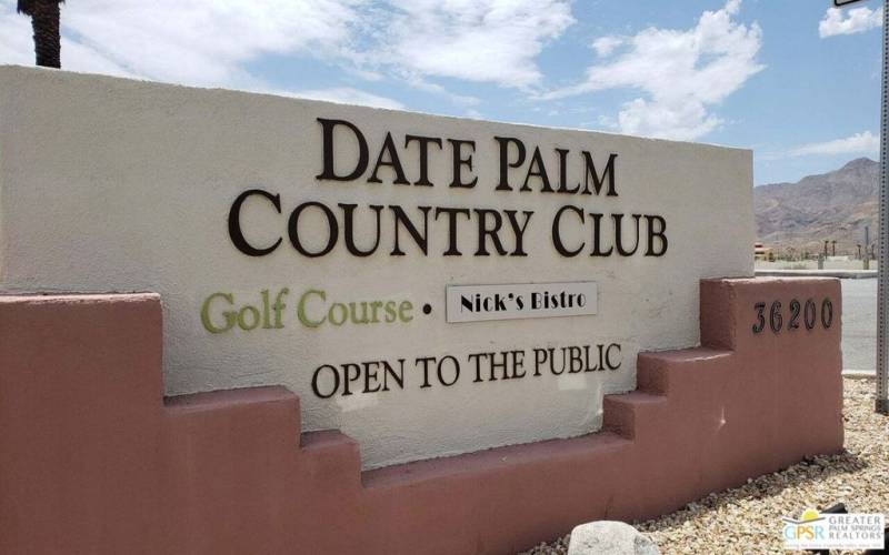 Date Palm CC entry signage