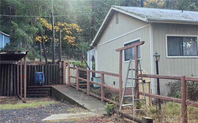 Walk-way to front & back doors