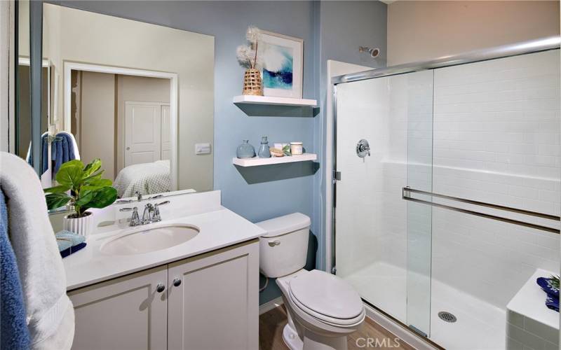 MODEL HOME SECONDARY BATH