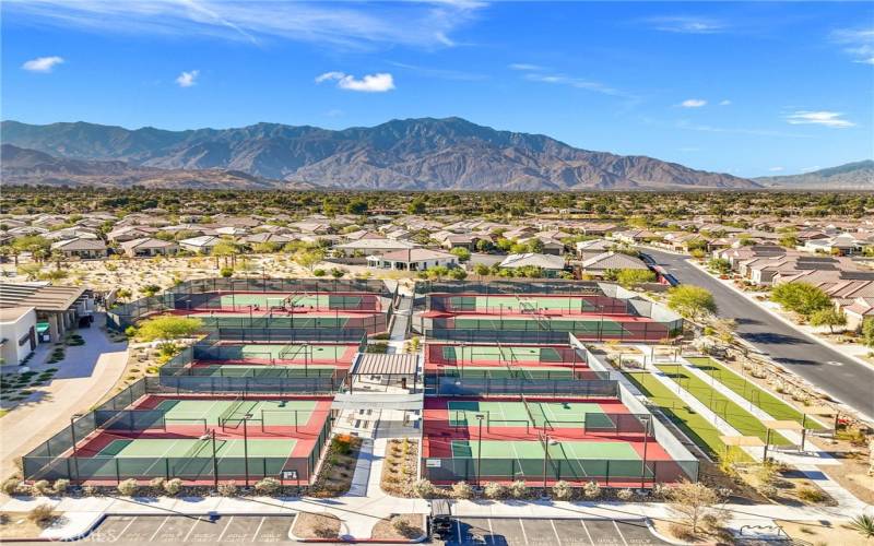 8 Pickleball Courts & 4 Tennis Courts