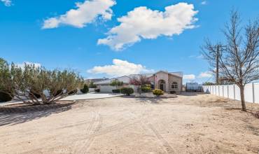 18463 Orange Street, Hesperia, California 92345, 4 Bedrooms Bedrooms, ,2 BathroomsBathrooms,Residential,Buy,18463 Orange Street,IV24251473