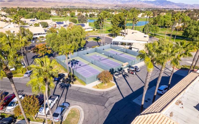 Mail Paddle Tennis Courts