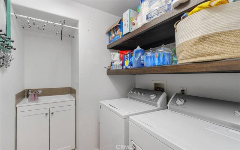 Laundry Room with sink