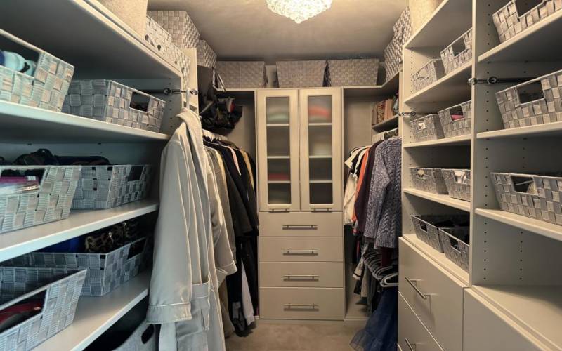 Walk-in closet