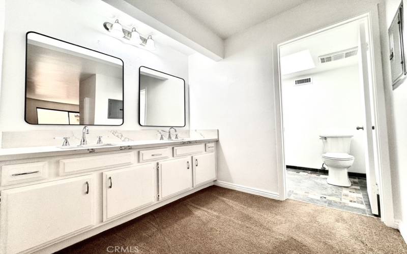 Vanity and wet room beyond