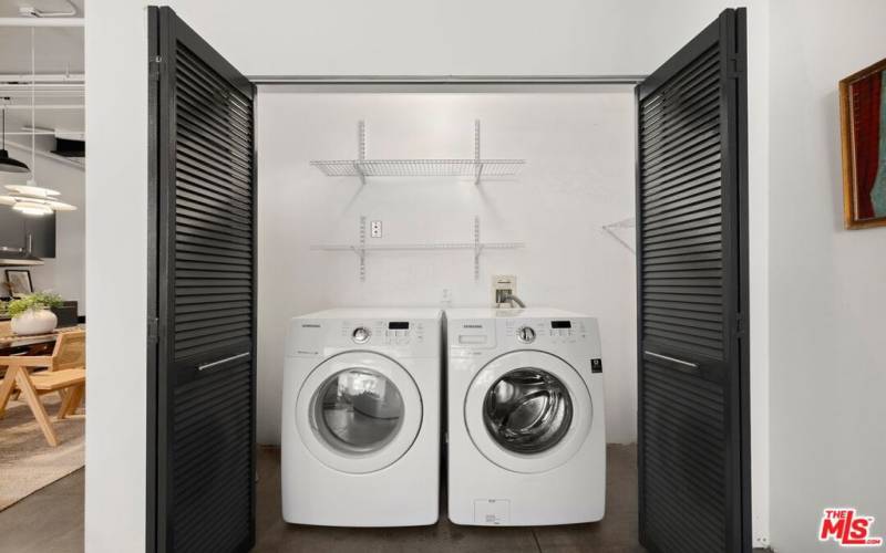 In-unit washer/dryer