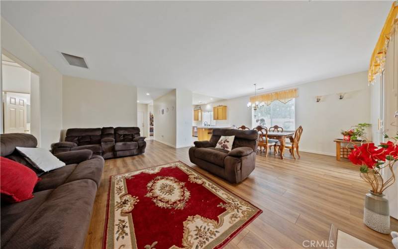 Dining Room / Living Room