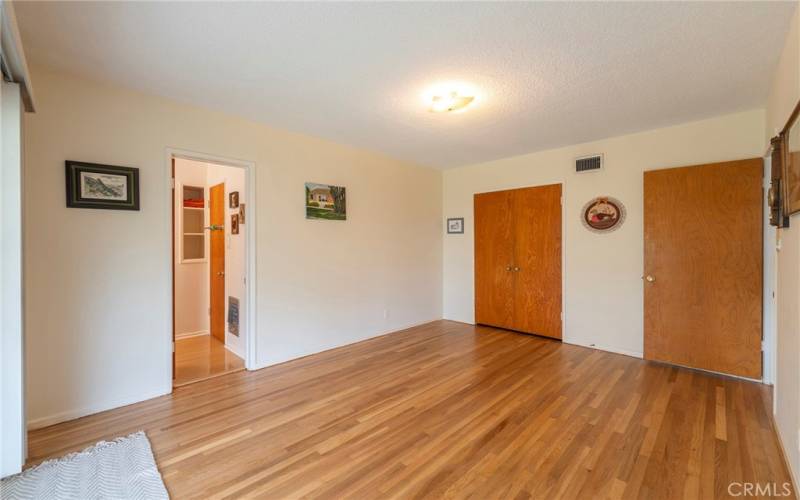 3rd bedroom facing the backyard.