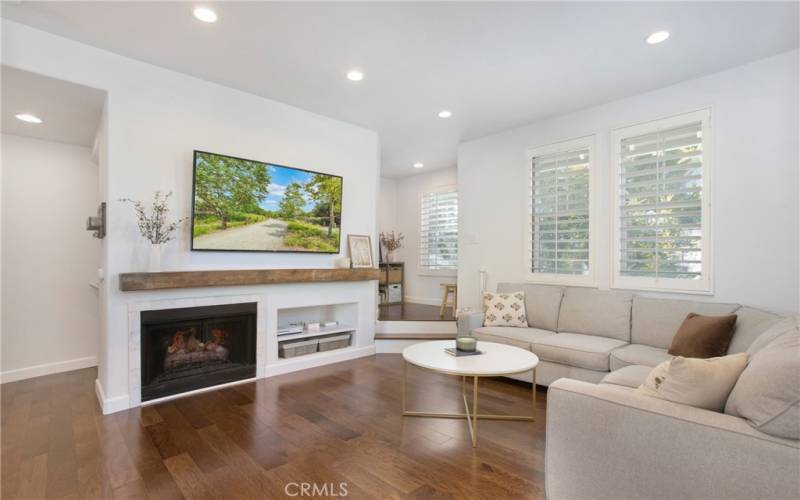 Living area w Fireplace