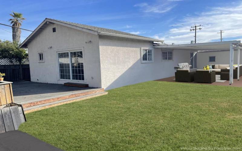 Virtual digital photo of backyard and side patio