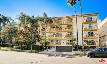 123 S Clark Drive 2, West Hollywood, California 90048, 3 Bedrooms Bedrooms, ,2 BathroomsBathrooms,Residential Lease,Rent,123 S Clark Drive 2,25475799