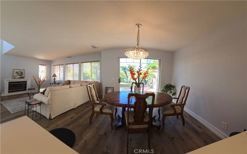 Luxury, bright dining area with beautiful 24x7 view