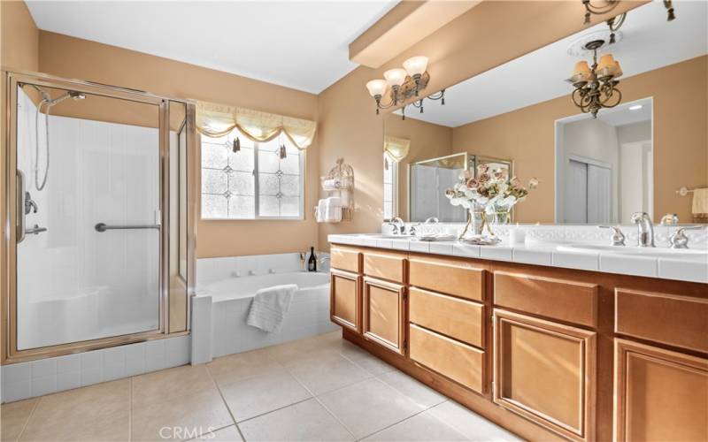 Primary bath with dual sink vanity