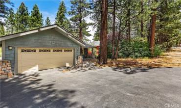 329 E Sherwood Boulevard, Big Bear City, California 92314, 3 Bedrooms Bedrooms, ,2 BathroomsBathrooms,Residential,Buy,329 E Sherwood Boulevard,SR25002934