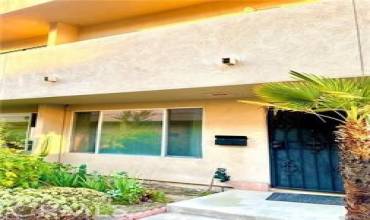 6306 Morse Avenue, Valley Glen, California 91606, 2 Bedrooms Bedrooms, ,1 BathroomBathrooms,Residential Lease,Rent,6306 Morse Avenue,SR25000458