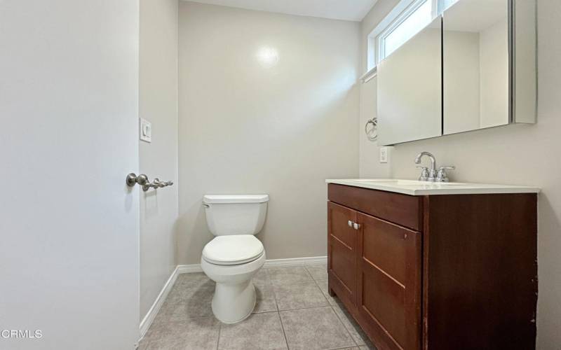 595-3 Los Robles Bathroom