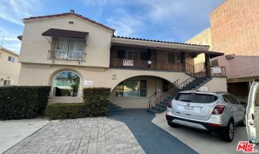 1117 S Sherbourne Drive, Los Angeles, California 90035, 2 Bedrooms Bedrooms, ,2 BathroomsBathrooms,Residential Lease,Rent,1117 S Sherbourne Drive,25477959