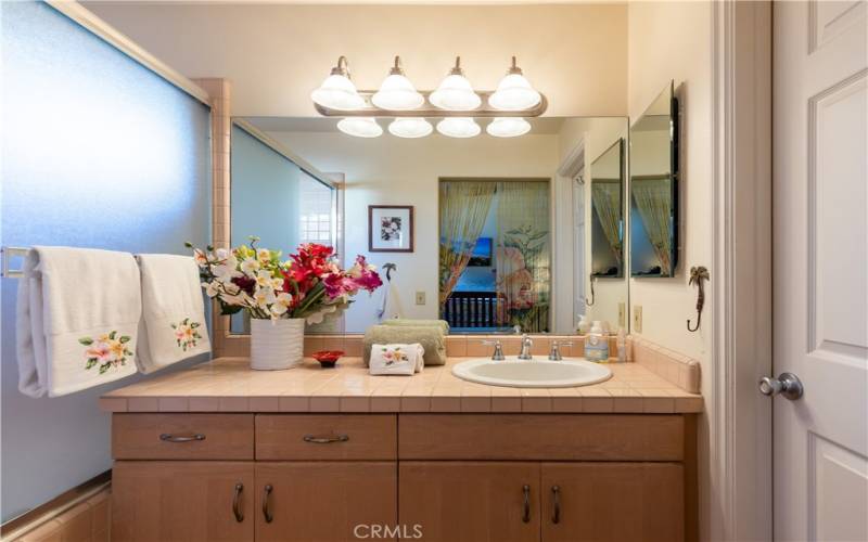 Spacious vanity in secondary ensuite