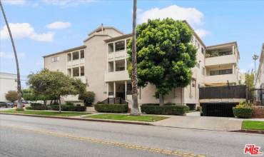 1101 Lincoln Boulevard 1A, Santa Monica, California 90403, 2 Bedrooms Bedrooms, ,1 BathroomBathrooms,Residential Lease,Rent,1101 Lincoln Boulevard 1A,25478043