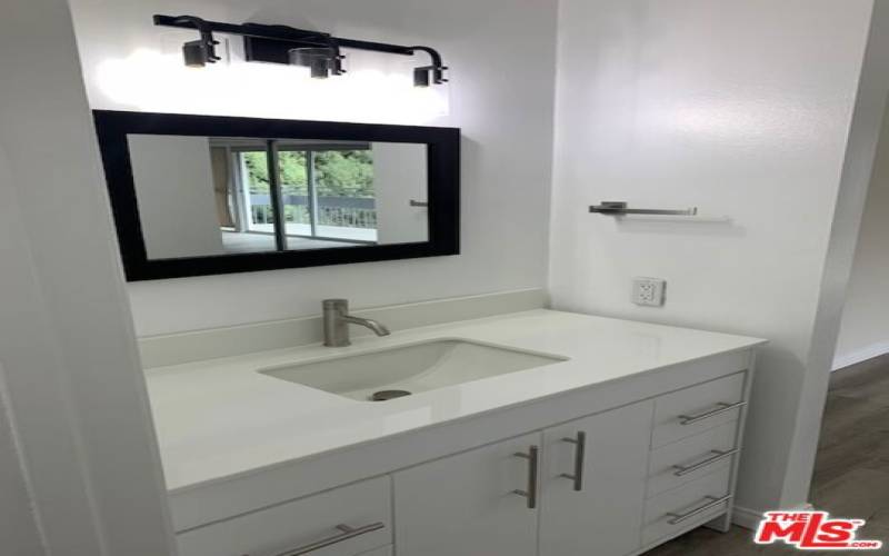 Dual Sink Primary Suite