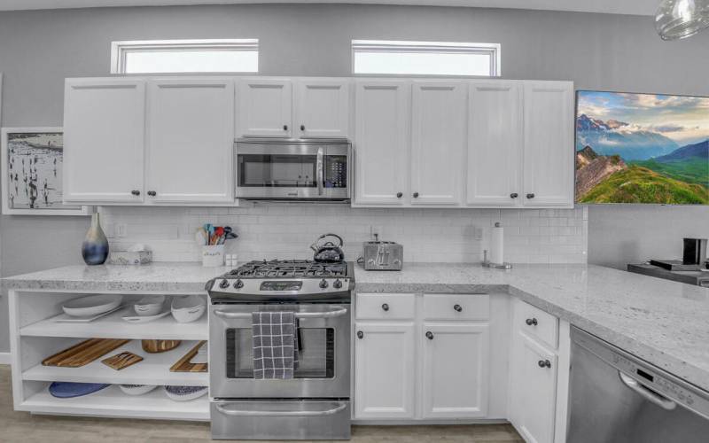 10 KITCHEN MLS SIZE