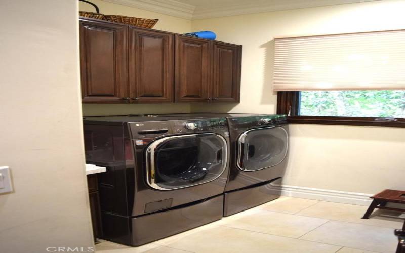 Main level laundry room