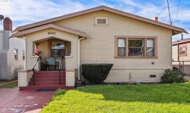 9301 Sunnyside St, Oakland, California 94603, 2 Bedrooms Bedrooms, ,1 BathroomBathrooms,Residential,Buy,9301 Sunnyside St,41081906