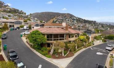 814 Emerald Bay, Laguna Beach, California 92651, 4 Bedrooms Bedrooms, ,3 BathroomsBathrooms,Residential Lease,Rent,814 Emerald Bay,OC25006213