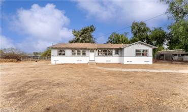 999 4th Street, Norco, California 92860, 3 Bedrooms Bedrooms, ,1 BathroomBathrooms,Residential,Buy,999 4th Street,RS24252819