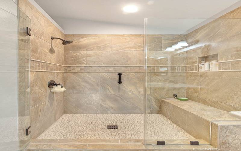 walk in shower with bench seating