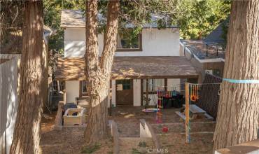 23354 Crest Forest Drive, Crestline, California 92325, 2 Bedrooms Bedrooms, ,2 BathroomsBathrooms,Residential,Buy,23354 Crest Forest Drive,HD25005645