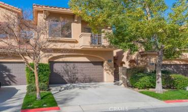 2048 Villa Del Lago Drive B, Chino Hills, California 91709, 3 Bedrooms Bedrooms, ,2 BathroomsBathrooms,Residential,Buy,2048 Villa Del Lago Drive B,CV25005414