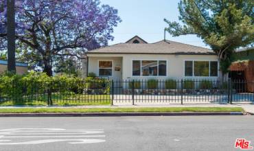 3721 S St Andrews Place, Los Angeles, California 90018, 2 Bedrooms Bedrooms, ,1 BathroomBathrooms,Residential Lease,Rent,3721 S St Andrews Place,25478589