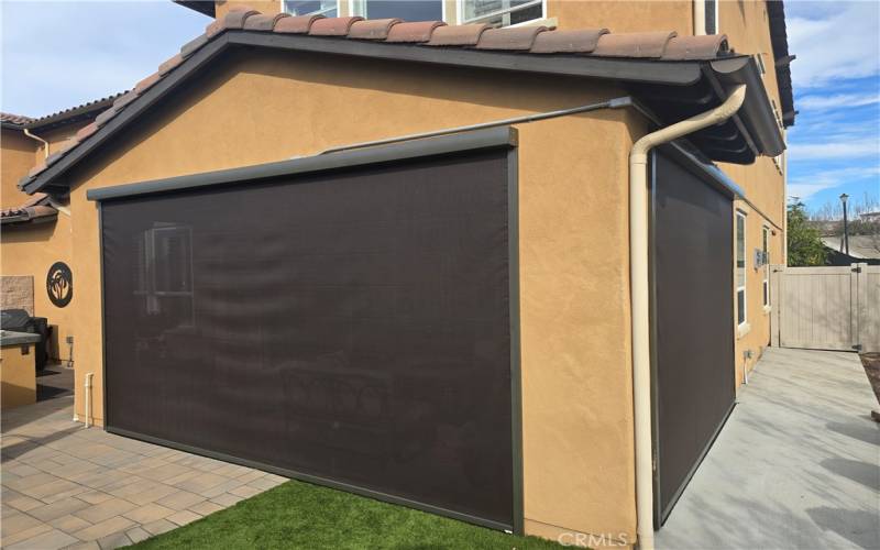 Electronic screens provide patio privacy